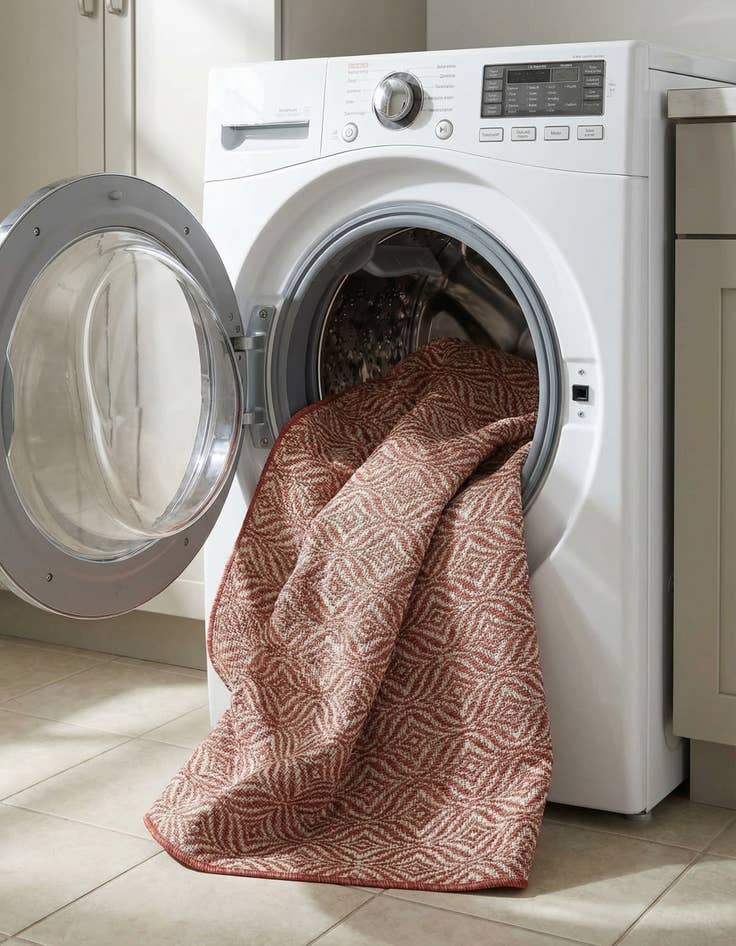 Detail image of 4' x 4'  Washable Trellis Indoor / Outdoor Round Rug