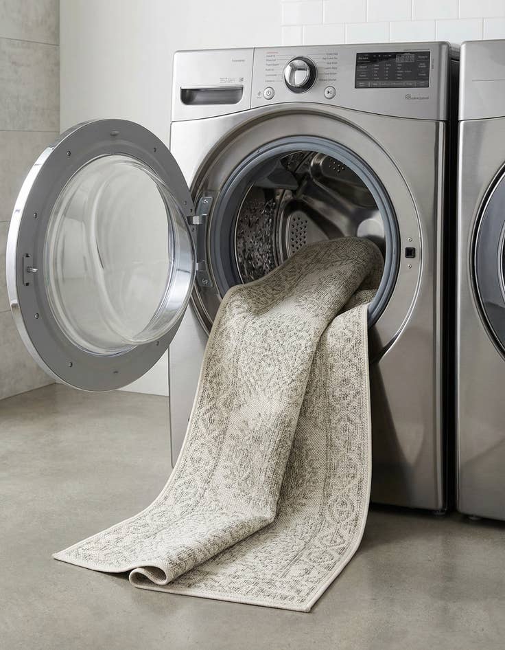 Detail image of  2' x 6'  Washable Traditional Indoor / Outdoor Runner Rug