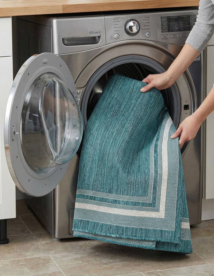 Detail image of  7' 10 x 7' 10  Washable Border Indoor / Outdoor Square Rug