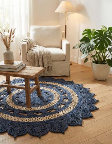 4' 1 x 4' 1 Handmade Braided Jute Round Rug