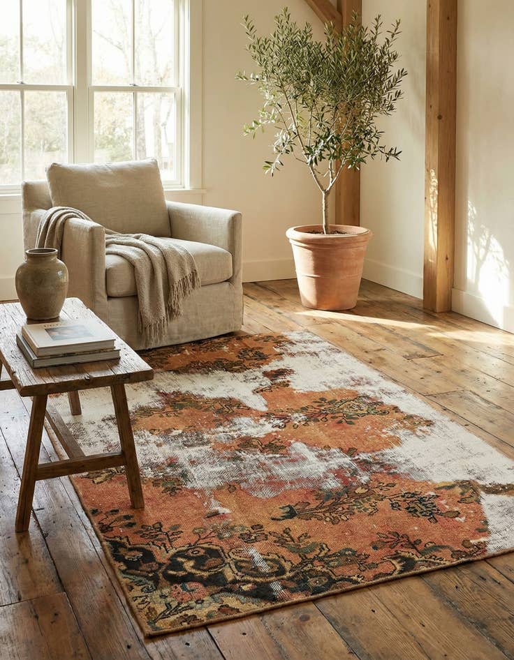 Detail image of 4' 4 x 6' 6 Hand Knotted Ultra Vintage Persian Wool Rug