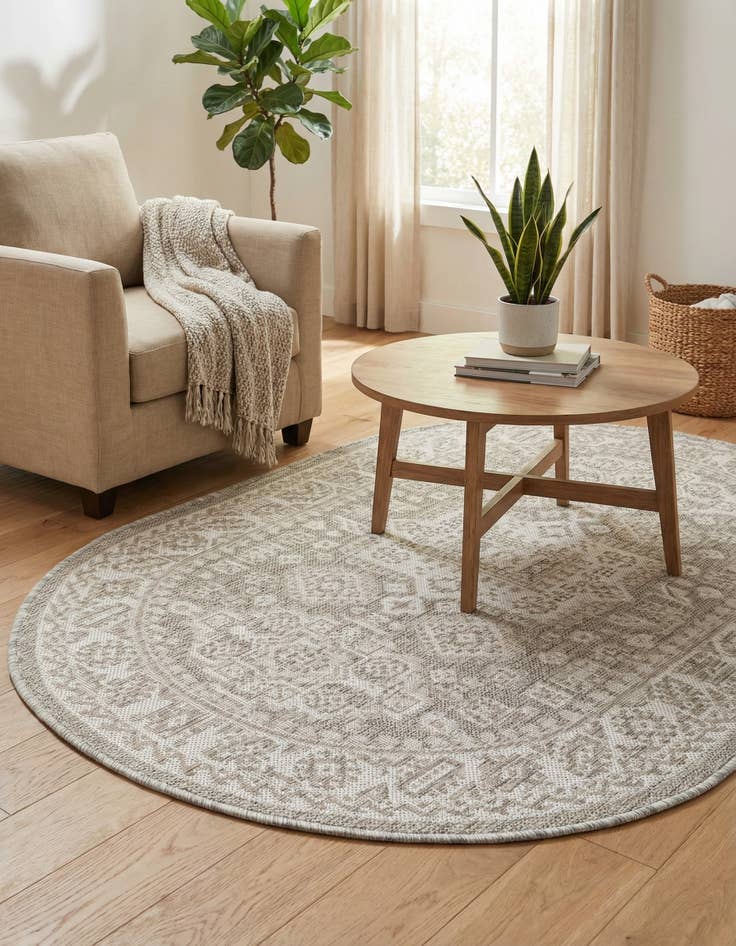 Detail image of 3' x 5' 3  Washable Aztec Indoor / Outdoor Oval Rug