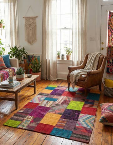 4' x 5' 10 Hand Woven Kilim Patchwork Wool Rug