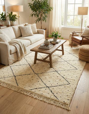 5' 6 x 8' 2 Hand Knotted Moroccan Wool Rug