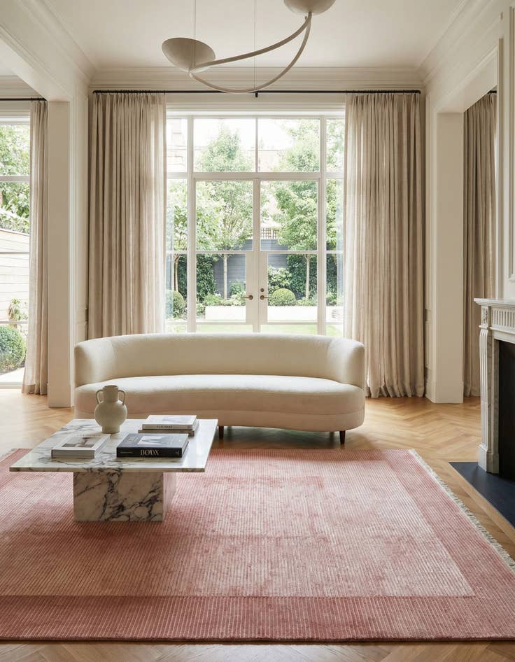 Detail image of 6' 5 x 9' 10  Hand Knotted Darya Wool Rug