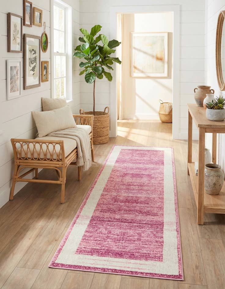 Detail image of Jill Zarin 2' 2 x 6' Uptown Yorkville Runner Rug