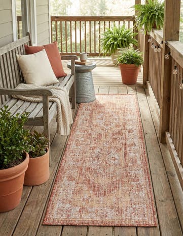 2' x 6' Easy-Clean Traditional Indoor / Outdoor Runner Rug