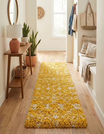 2' 7 x 10' Moroccan Trellis Shag Runner Rug