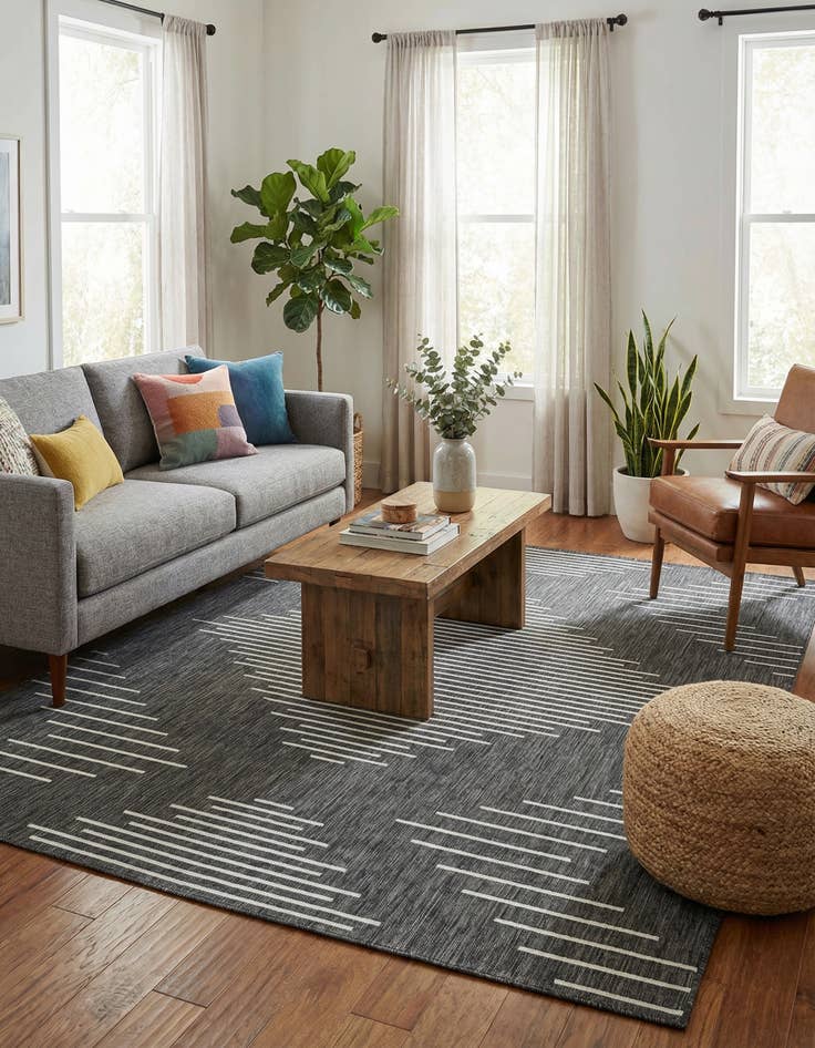 Detail image of 7' 10 x 11' Easy-Clean Modern Indoor / Outdoor Rug