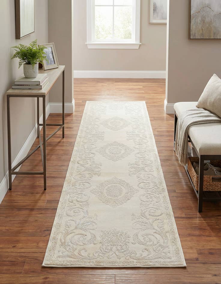 Detail image of 2' x 8' Finsbury Runner Rug