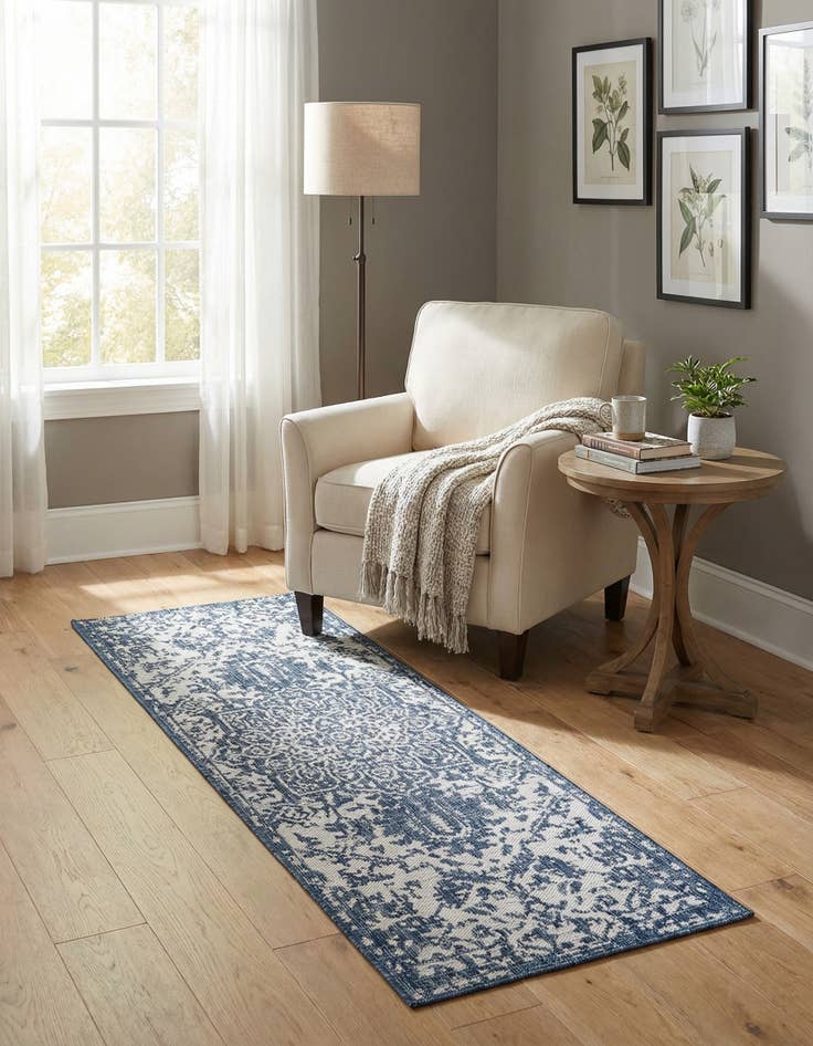 Detail image of 2' x 6' Easy-Clean Jill Zarin Dubai Indoor / Outdoor Runner Rug