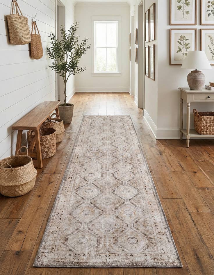 Detail image of 2' 7 x 10' Yara Runner Rug