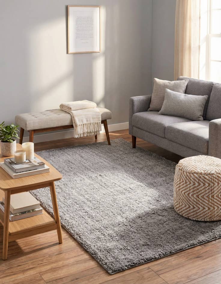 Detail image of  3' 3 x 5' 3 Jill Zarin Shaggy Chic Rug