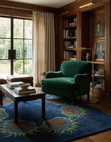 7' 4 x 7' 4 Agra Square Rug