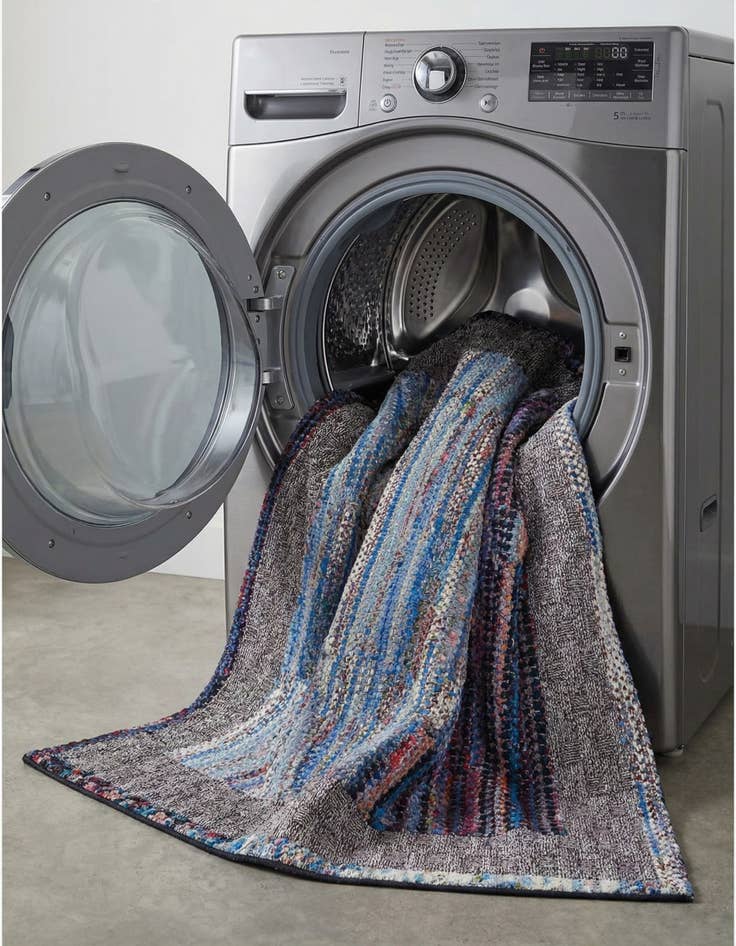 Detail image of  7' 10 x 10'  Washable Modern Indoor / Outdoor Rug