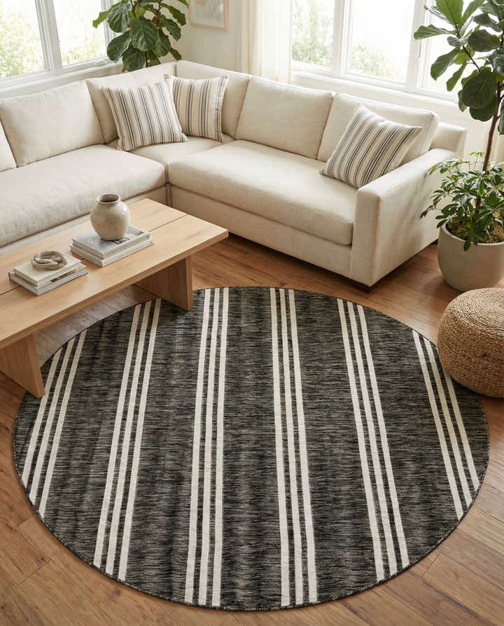 7' 10 x 7' 10 Easy-Clean Jill Zarin Anguilla Indoor / Outdoor Round Rug