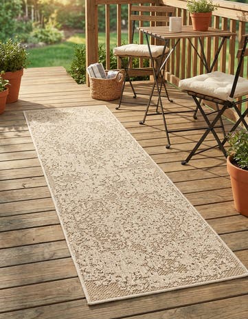 2' x 6' 1 Easy-Clean Traditional Indoor / Outdoor Runner Rug