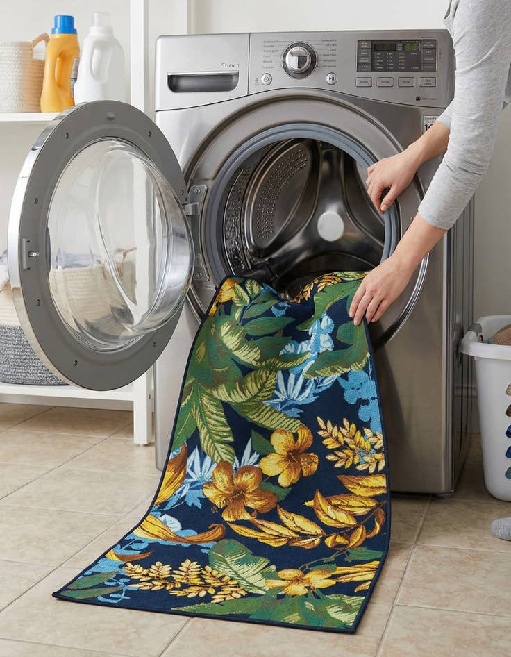 Detail image of  2' 7 x 10'  Washable Botanical Indoor / Outdoor Runner Rug