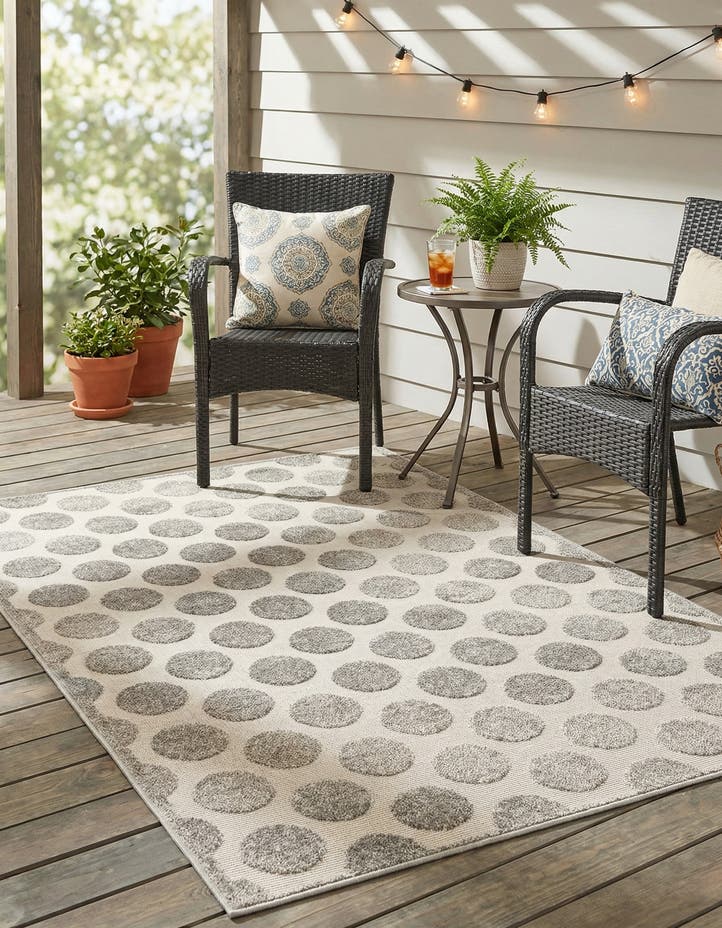 4' x 6' Easy-Clean Sabrina Soto Indoor / O...