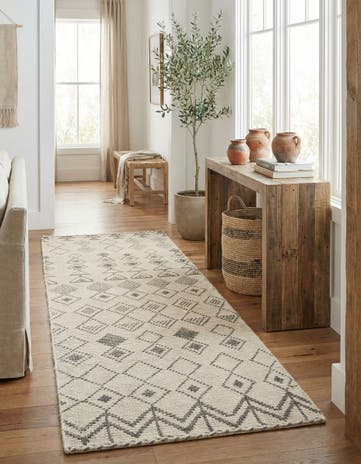 2' 9 x 10' 1 Hand Knotted Moroccan Wool Runner Rug