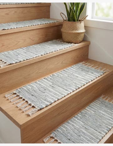 Light Gray Hand Woven Chindi Cotton Stair Rug