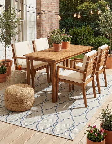 Ivory Easy-Clean Lattice Indoor / Outdoor Rug