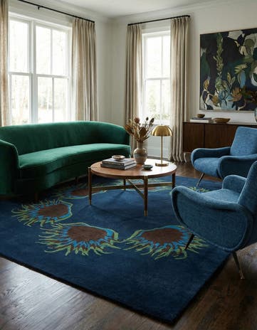 7' 6 x 7' 7 Agra Square Rug