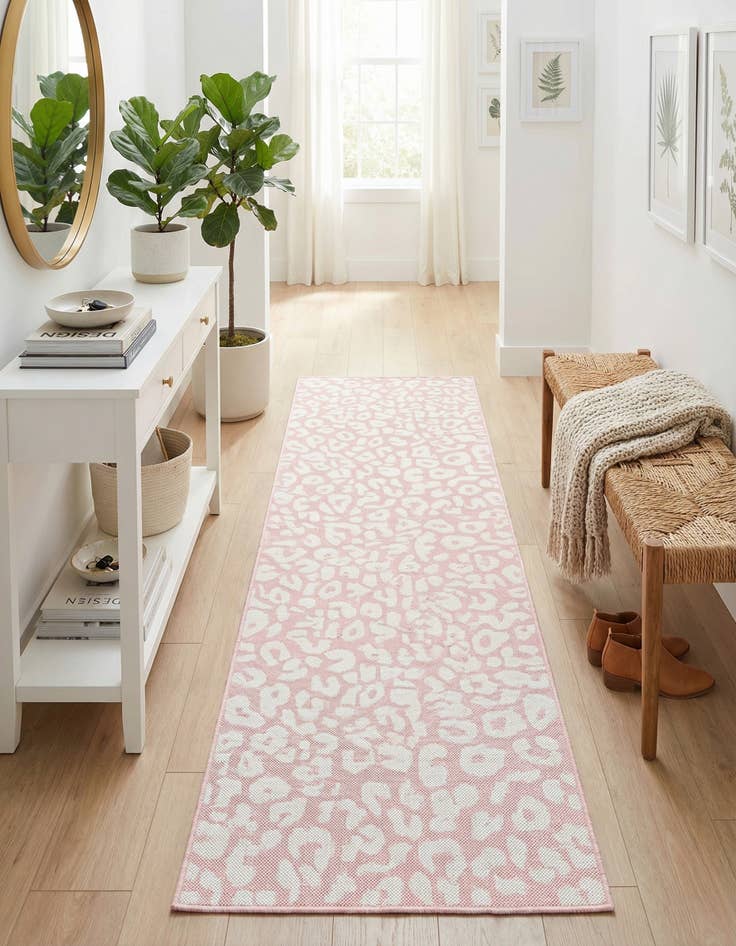 Detail image of 2' 7 x 10' Easy-Clean Safari Indoor / Outdoor Runner Rug