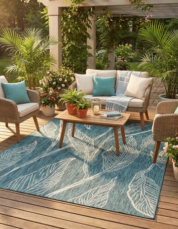 7' x 10' Easy-Clean Botanical Indoor / Outdoor Rug