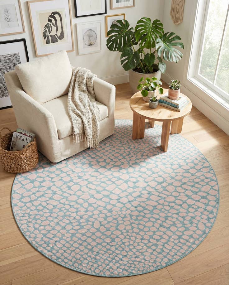 Detail image of 6' 7 x 6' 7 Easy-Clean Jill Zarin Cape Town Indoor / Outdoor Round Rug