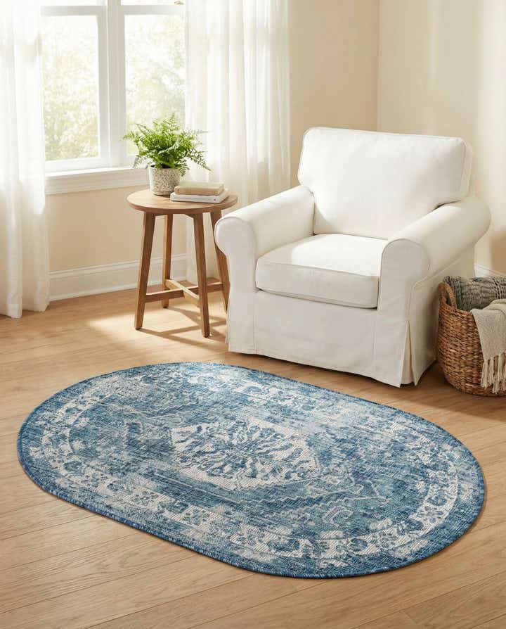 3' x 5' 3 Easy-Clean Traditional Indoor / Outdoor Oval Rug