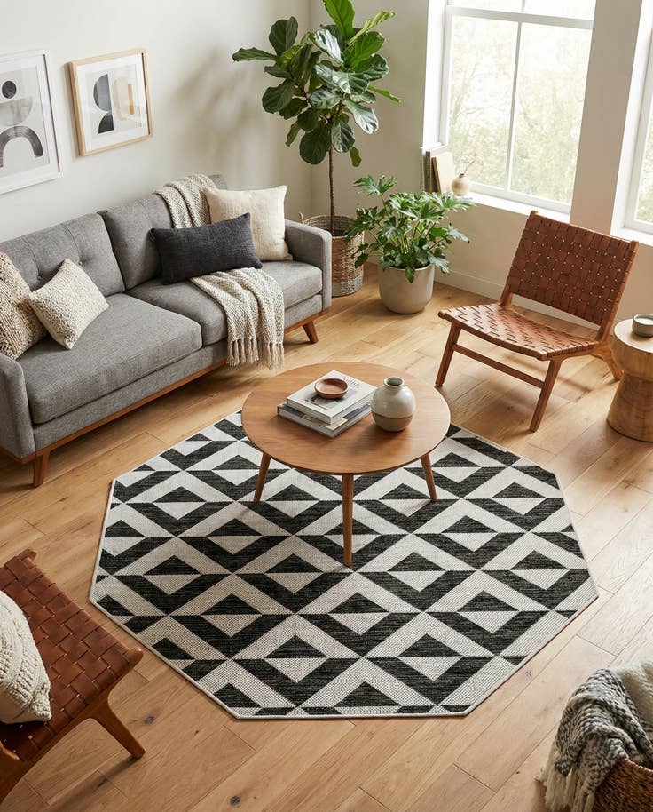Detail image of 4' 1 x 4' 1 Easy-Clean Jill Zarin Indoor / Outdoor Octagon Rug