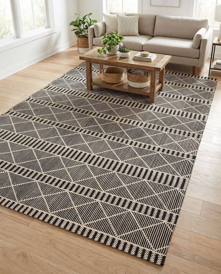 7' 10 x 11' Easy-Clean Trellis Indoor / Outdoor Rug