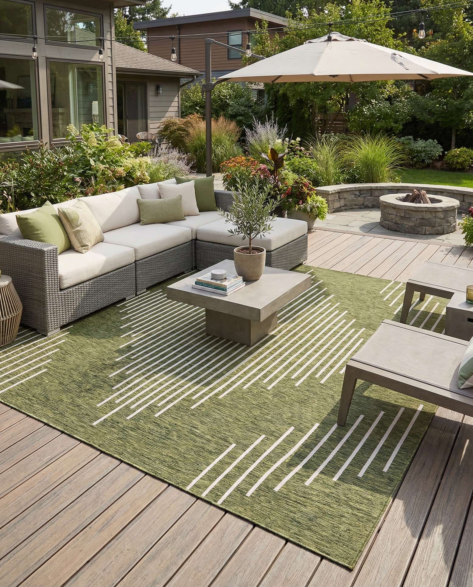 13' x 13' Easy-Clean Modern Indoor / Outdoor Square Rug