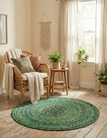3' 3 x 3' 3 Handmade Braided Chindi Round Rug