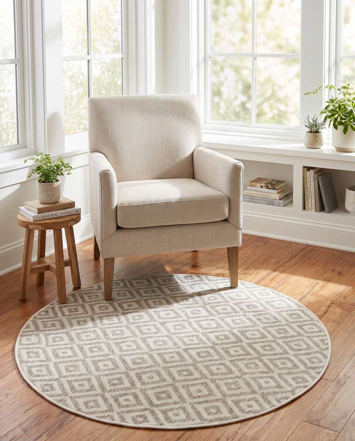 4' x 4' Easy-Clean Jill Zarin Costa Rica Indoor / Outdoor Round Rug