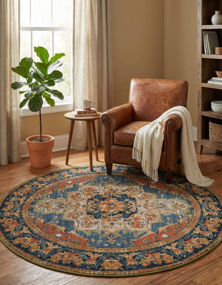 Detail image of  4' x 4'  Washable Traditional Indoor / Outdoor Round Rug