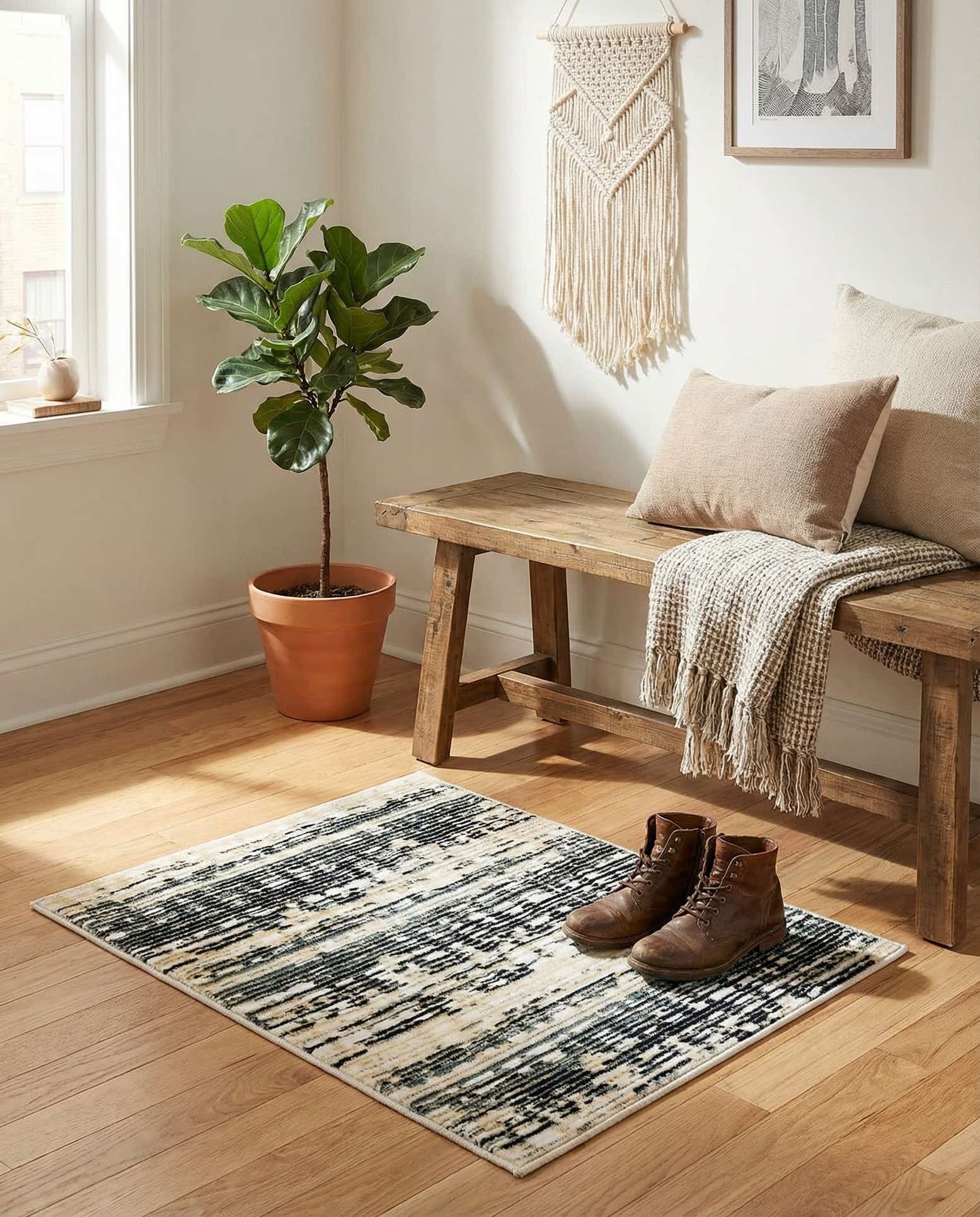 2' 3 x 2' 8 Nain Rug