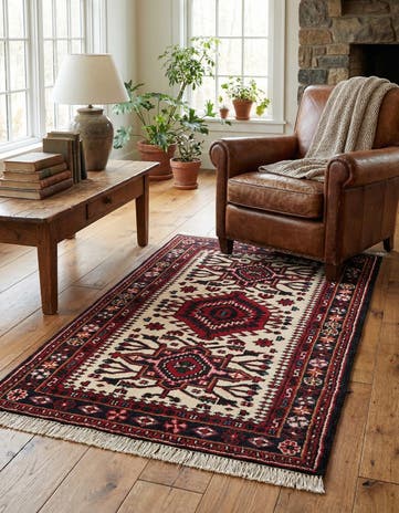 3' 1 x 5' 2 Hand Knotted Heriz Wool Rug