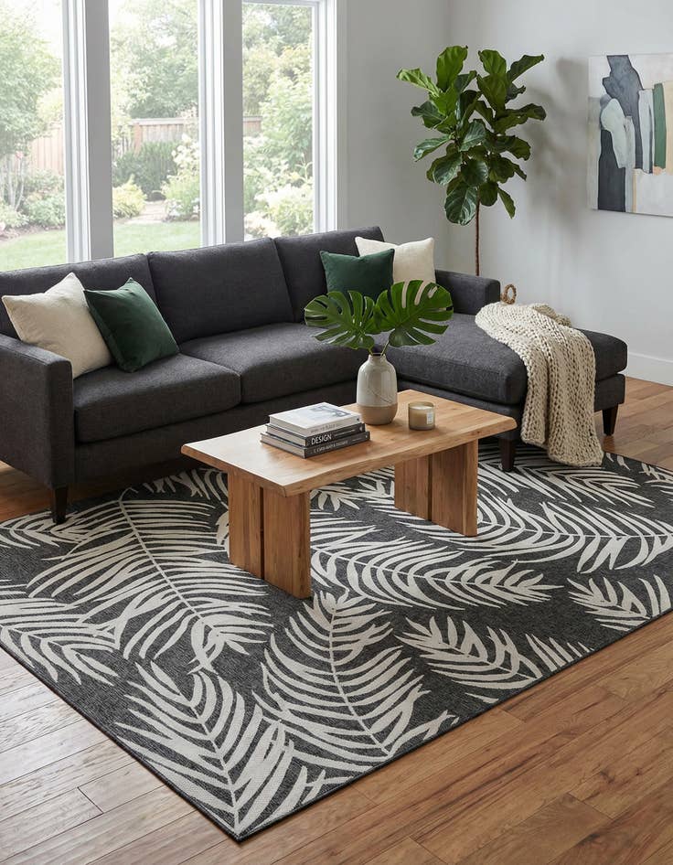 Detail image of 10' x 14'  Washable Botanical Indoor / Outdoor Rug