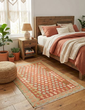 2' 6 x 4' 4 Hand Woven Kilim Waziri Wool Rug