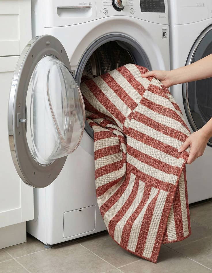 Detail image of  5' 3 x 8'  Washable Ribbon Indoor / Outdoor Rug