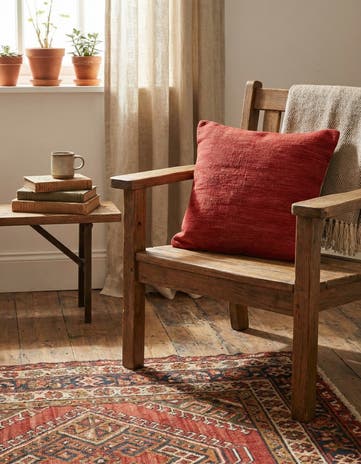 1' 6 x 1' 7 Hand Woven Pillow Wool Square Rug