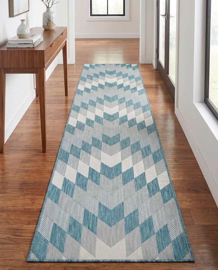 2' 7 x 12' Easy-Clean Modern Indoor / Outdoor Runner Rug