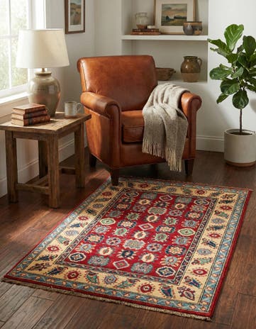 2' 9 x 4' Hand Knotted Kazak Rug