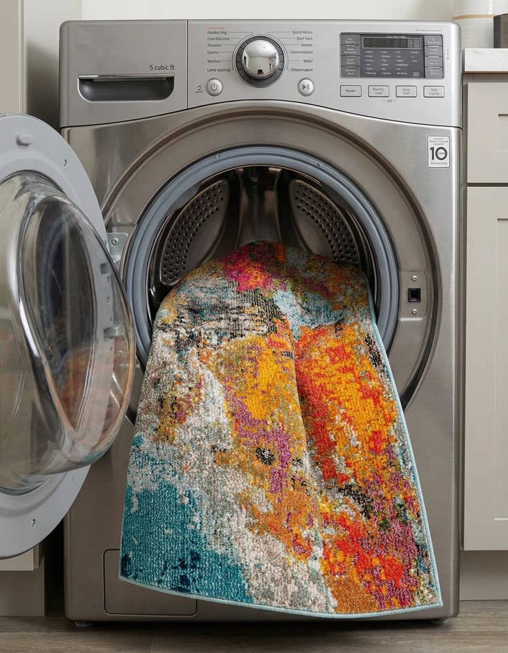 Detail image of 2' 2 x 3'  Washable Vivid Rug