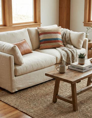 3' 2 x 3' 2 Hand Woven Pillow Wool Square Rug