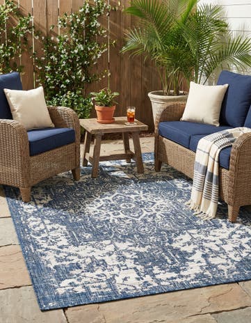 4' x 6' Easy-Clean Jill Zarin Dubai Indoor / Outdoor Rug