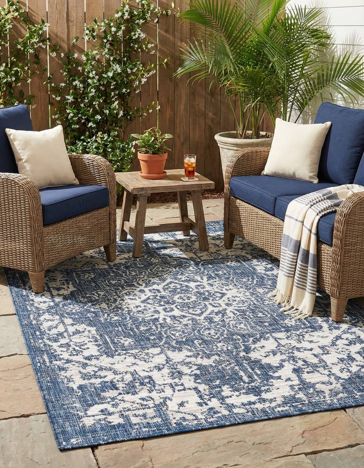Detail image of  4' x 6'  Washable Jill Zarin Dubai Indoor / Outdoor Rug