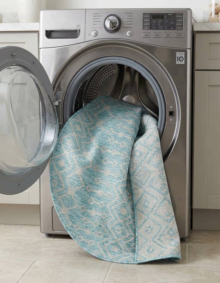 Detail image of 3' x 3'  Washable Trellis Indoor / Outdoor Round Rug